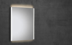 Mehr über den Artikel erfahren Warum einen Spiegelschrank speziell für’s Schminken entwickeln?